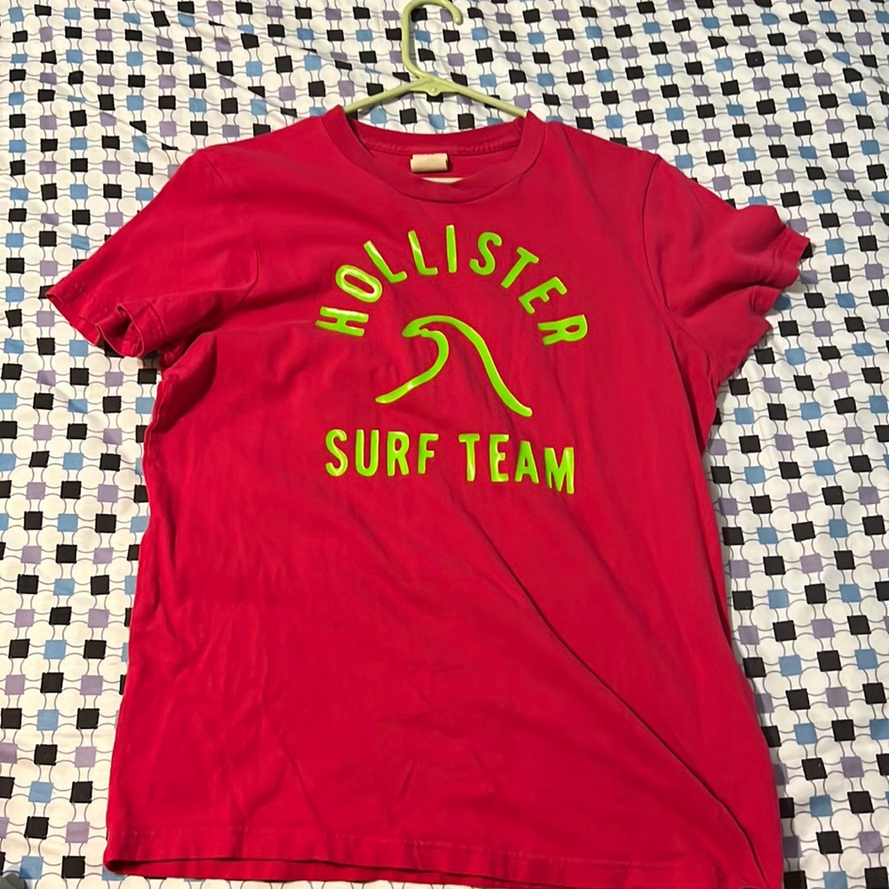 Hollister Pink T-Shirt Medium